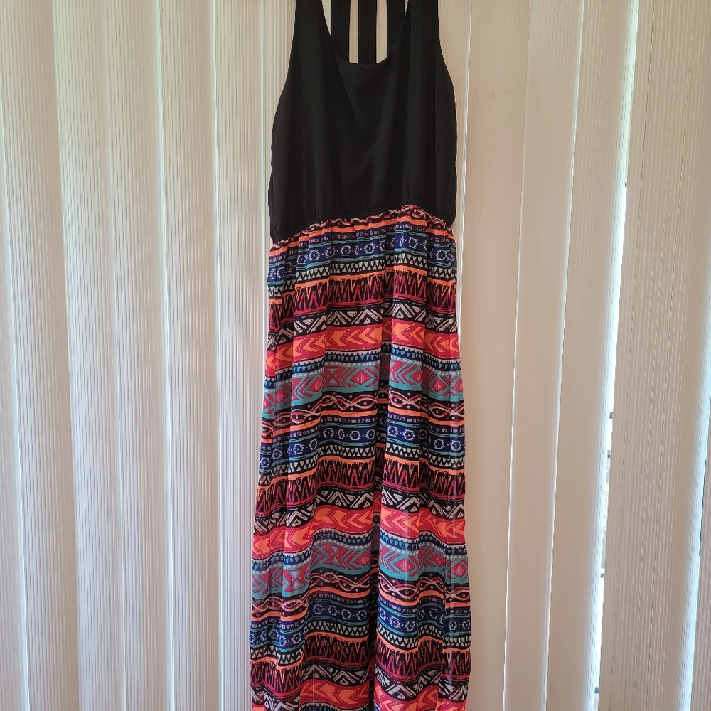 Maxi dress with sheer skirt